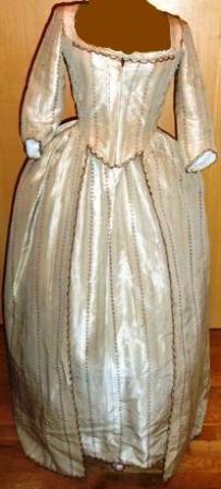 xxM406M Original 1760s Open Pannier Robe Price 4000USD